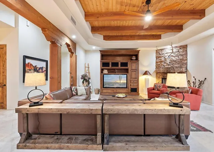 Desert Pool/spa/pickleball/families