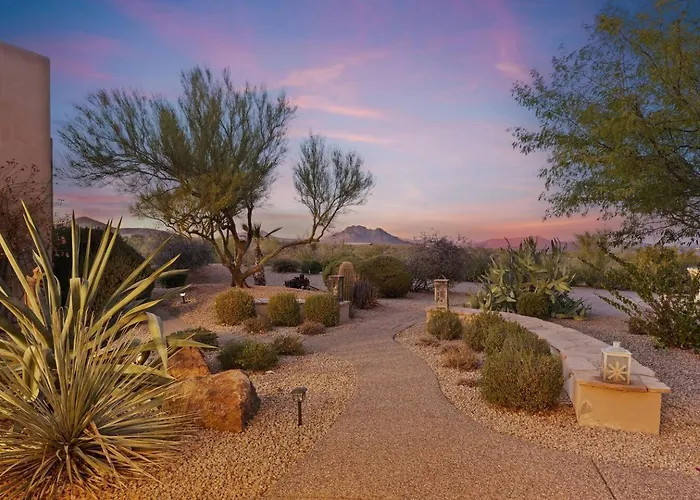 Desert Pool/spa/pickleball/families