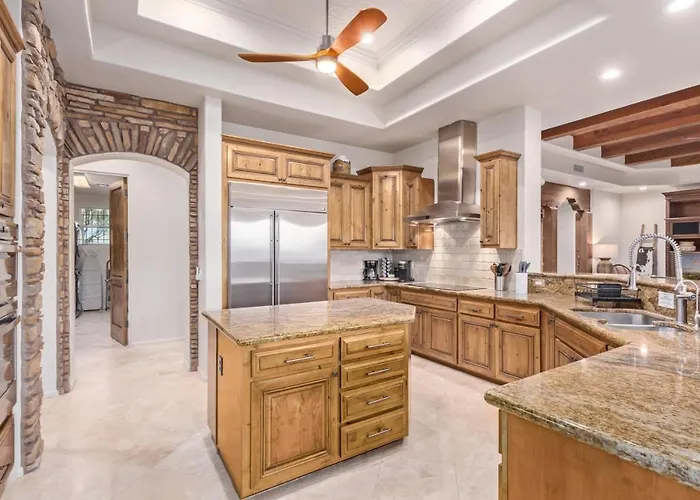 Holiday home Desert Pool/spa/pickleball/families Scottsdale