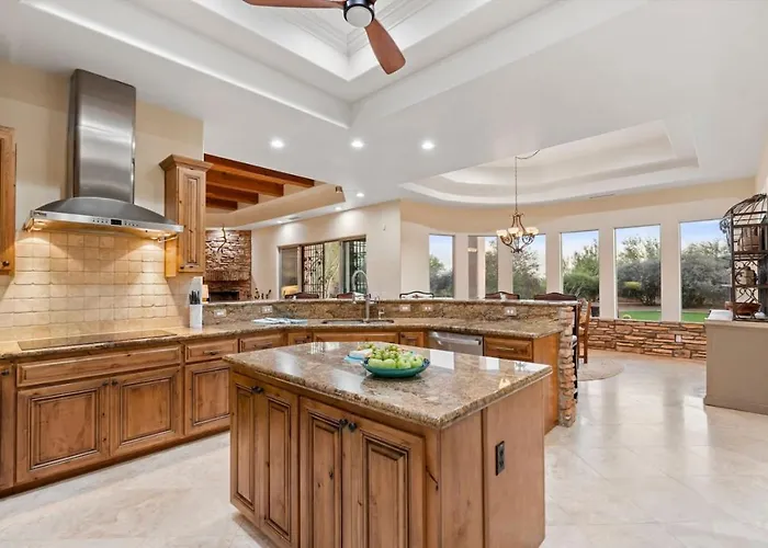 Desert Pool/spa/pickleball/families Holiday home Scottsdale
