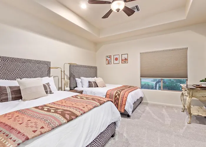 Desert Pool/spa/pickleball/families Holiday home Scottsdale