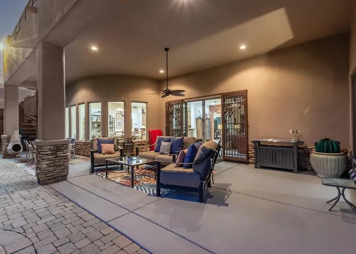 Desert Pool/spa/pickleball/families *